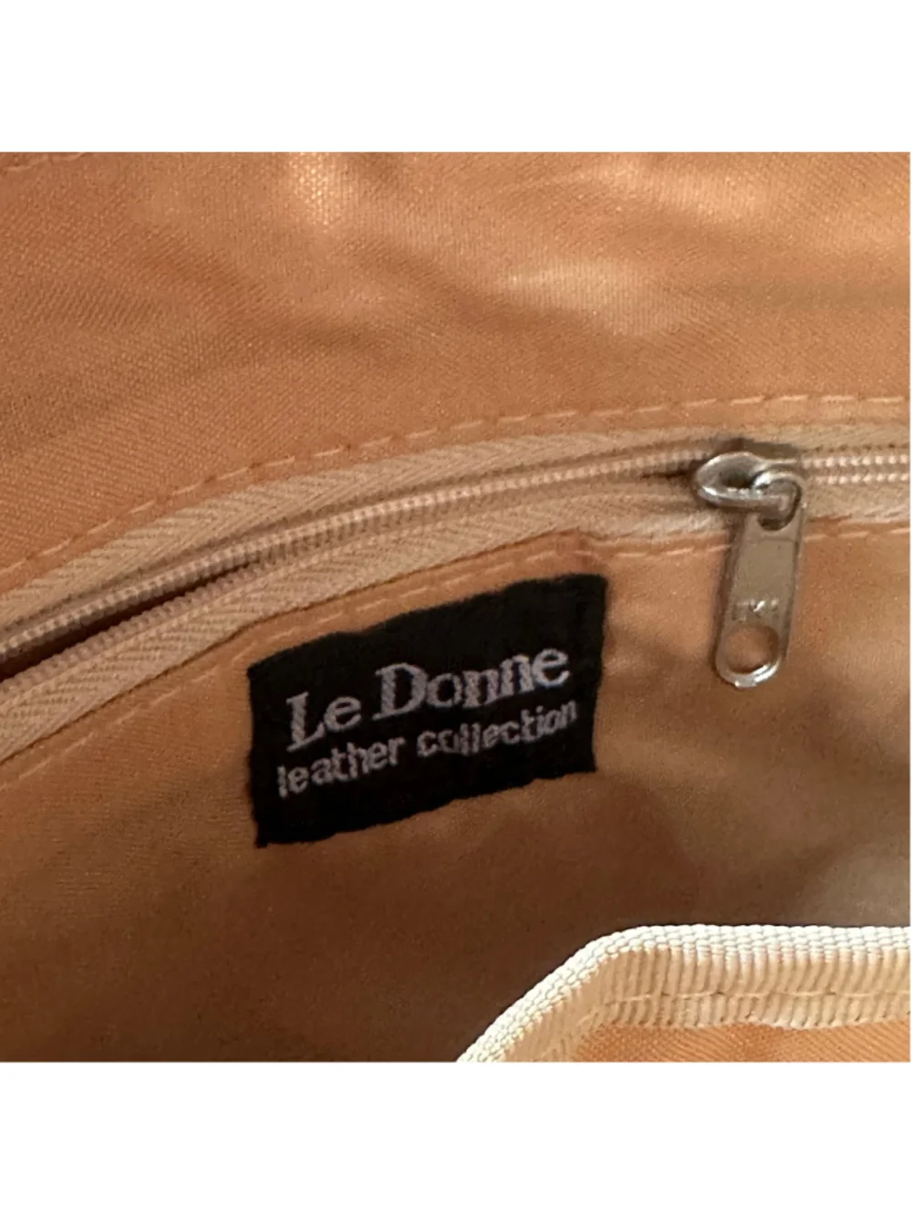 Women's Le Donne Leather Crossbody Bag Navy
